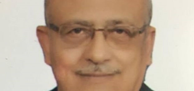 الدكتور حسين الصباغ