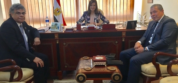 وزيرة الهجرة تستقبل ممثلى الجاليات المصرية في فرنسا
