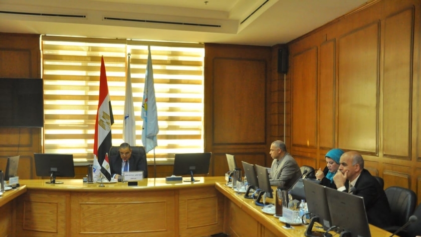 اجتماع مجلس عُمداء جامعة كفر الشيخ