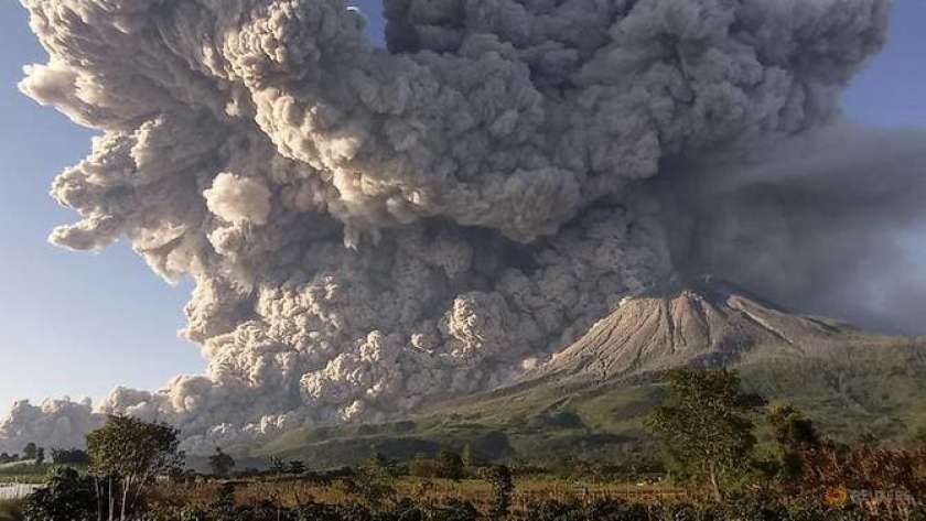 بركان فى إندونيسيا