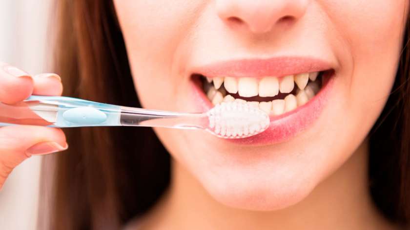 غسيل الأسنان بعد السحور مهم خلال شهر رمضان
