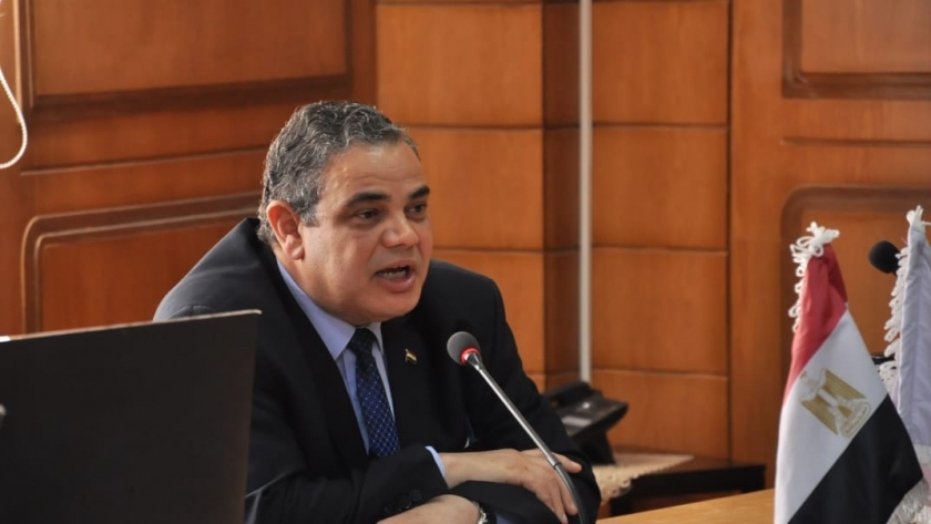 الدكتور عبد الرازق دسوقى، رئيس جامعة كفر الشيخ
