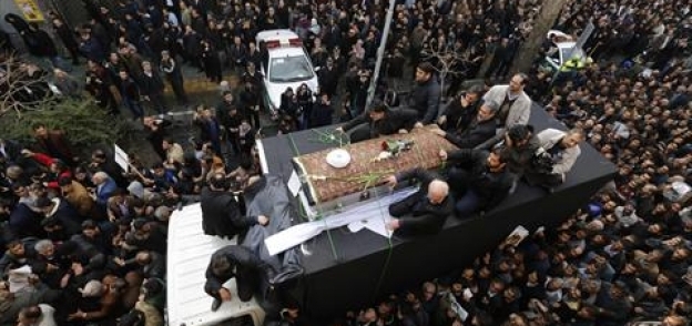 بالصور| آلاف الإيرانيين يشيعون رئيسهم السابق أكبر هاشمي رفسنجاني