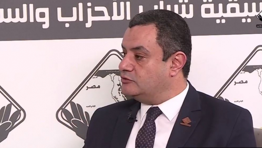 النائب أكمل نجاتي عضو مجلس الشيوخ عن تنسيقية شباب الأحزاب والسياسيين