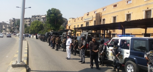 القوات المشاركة في الحملة الأمنية بمنطقة إمبابة