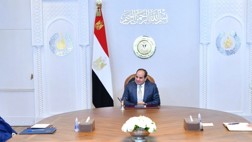 الرئيس عبد الفتاح السيسي خلال الاجتماع