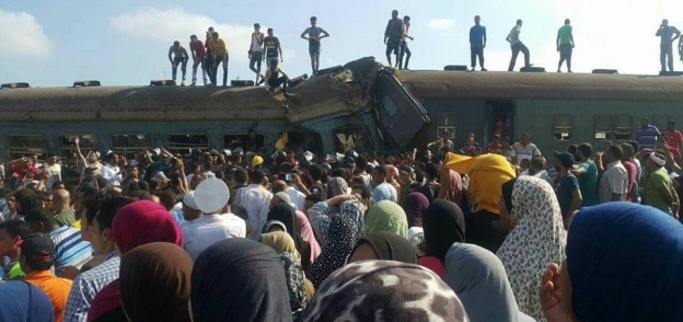 قطارى الاسكندرية فور وقوع الحادث