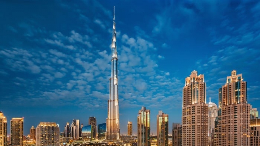 دبي تقرر استئناف العمل لمجموعة جديدة من الأنشطة الاقتصادية والترفيهية