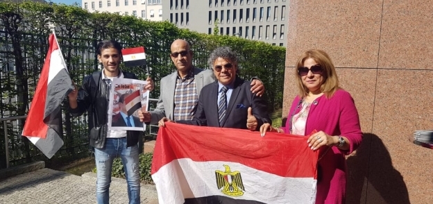 أول أسرة مصرية تدلي بصوتها في ألمانيا