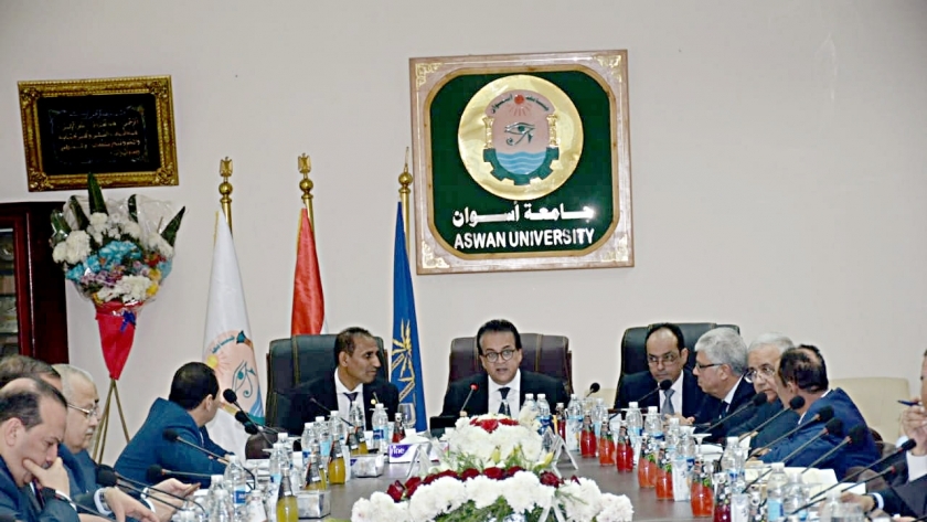 إجتماع المجلس الأعلي للجامعات