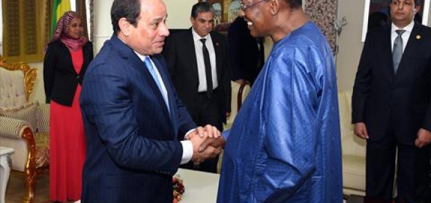 الرئيس «السيسى» أثناء وصوله إلى أديس أبابا للمشاركة فى قمة «الأمن والسلم الأفريقى»