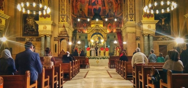 قداس عيد الميلاد المجيد بكنيسة الأرمن الأرثوذكس بمنطقة رمسيس