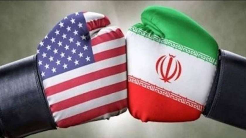 علاقة أمريكا وإيران.. تعبيرية