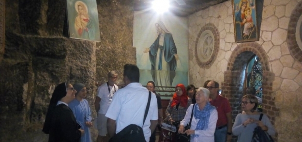 سفير كينيا ووفد سياحي ايطالي يزورون مساررحلة العائلة المقدسة بأسيوط