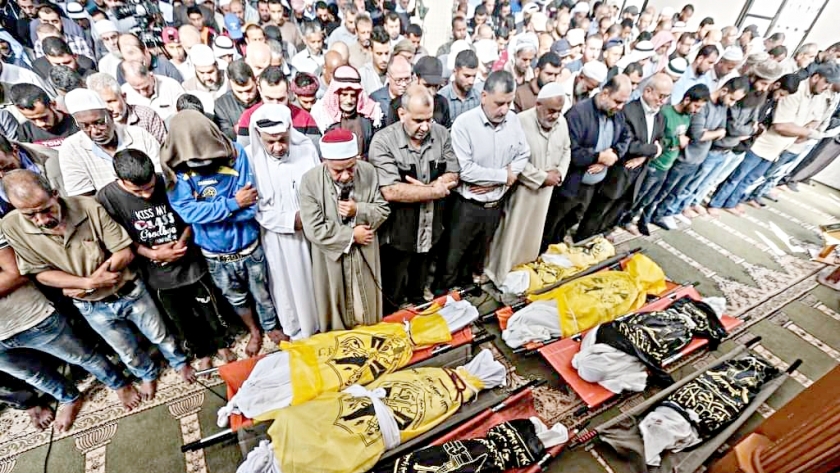 جنازة عائلة السواركة في فلسطين