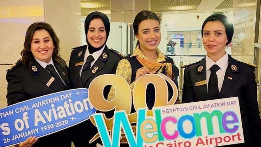 مطار القاهرة يواصل إحتفالاته بأعياد الشرطة والطيران « إيد واحدة»