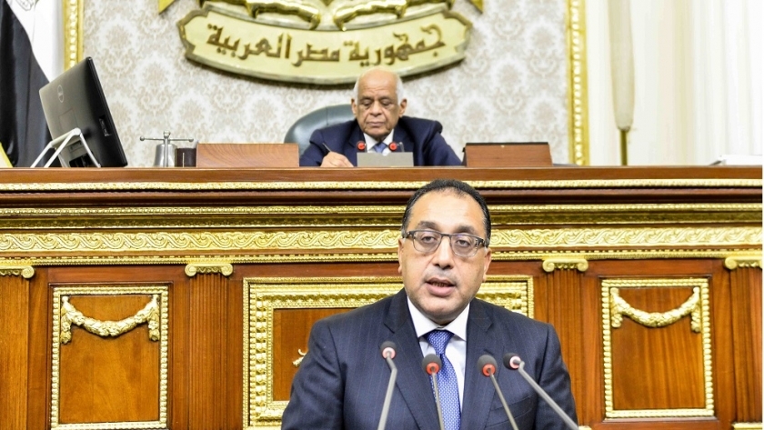 رئيس الوزراء أثناء القائه بيان الحكومة أمام مجلس النواب