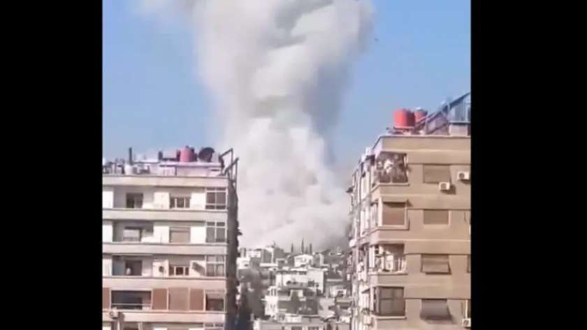 الهجوم الإسرائيلي على مبنى سكني في حي المزة بدمشق