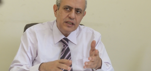 الدكتور سمير درويش، المدير التنفيذى للشركة العربية للطاقة المتجددة