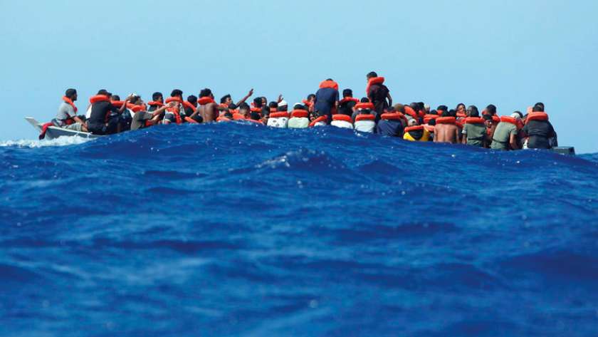 العثور على 8 مهاجرين غير شرعيين قتلى في سفينة قبالة ساحل لامبيدوزا
