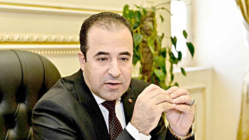 النائب أحمد بدوى رئيس لجنة اتصالات النواب