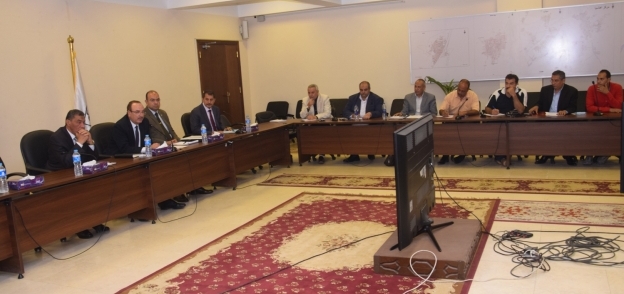 بالصور| محافظ بني سويف يترأس اجتماع لجنة استرداد أراضي الدولة