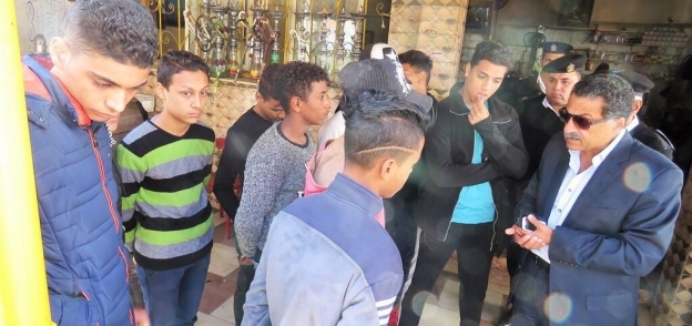 استمرار الحملات الأمنية على المقاهي والكافتيريات لضبط الهاربين من المدارس بالإسماعيلية