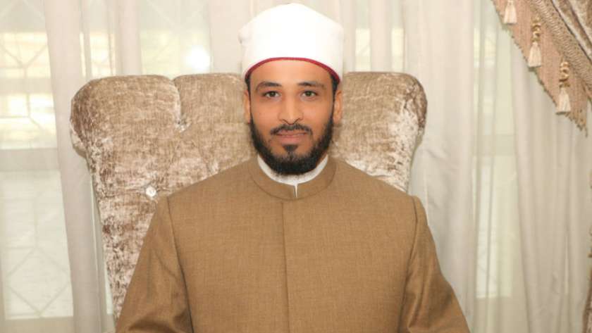 الشيخ محمود عويس عضو مركز الأزهر العالمي للفتوى الإلكترونية