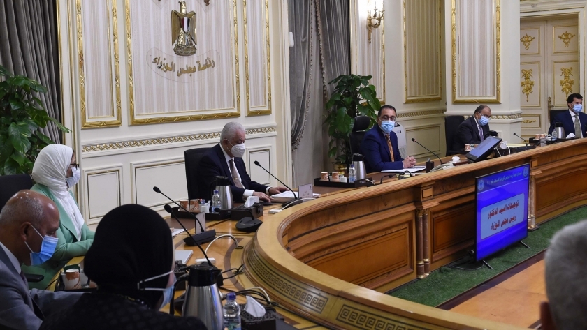 اللجنة العليا لإدارة أزمة «كورونا» خلال اجتماعها