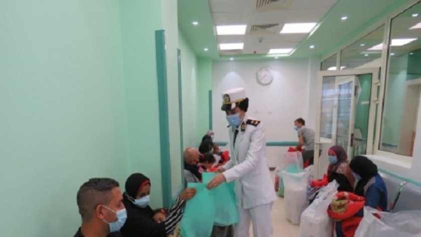 «الداخلية» تُشارك الأطفال المرضى بالمستشفيات الاحتفال بشهر رمضان