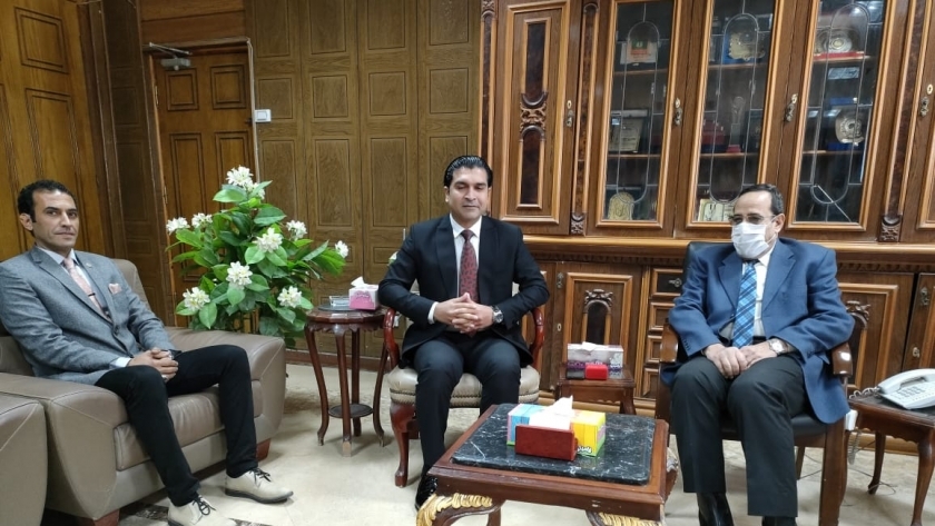 محافظ شمال سيناء يلتقى رئيس الاتحاد للفيتبول