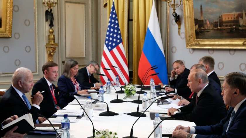 المحادثات الأولى بين بايدن وبوتين بحضور الوفدين الأمريكي والروسي