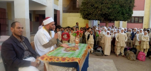 بالصور| مدارس بني سويف تحتفل بذكرى المولد النبوي بندوات دينية