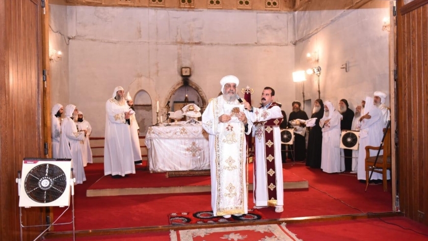 البابا يصلي قداس الذكرى الأولى لمقتل الأنبا إبيفانيوس