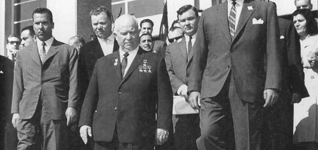 الرئيس جمال عبدالناصر مع الرئيس السوفيتى نيكيتا خروتشوف
