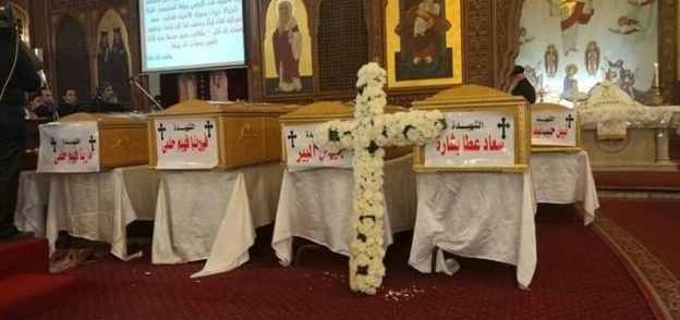 بالصور| قداس صلوات جنازة شهداء حادث الكنيسة البطرسية