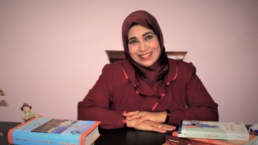 الدكتورة كاميليا عبدالفتاح