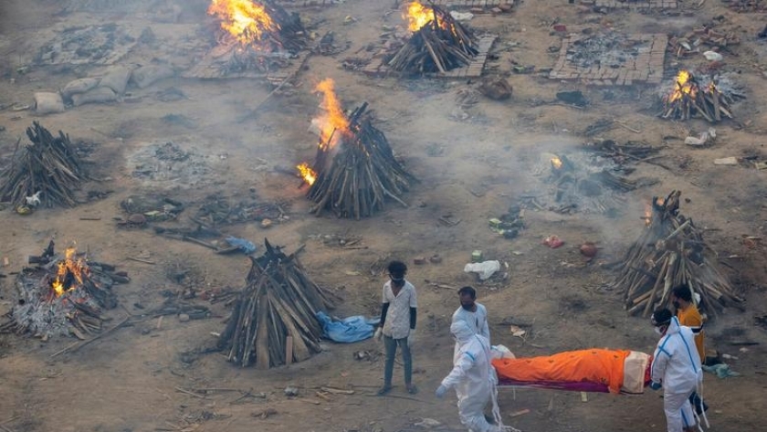 حرق الجثث بالهند
