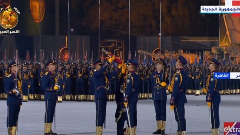 الرئيس السيسي يشهد مراسم تسلم وتسليم القيادة بحفل تخريج طلاب الأكاديميات والكليات العسكرية 