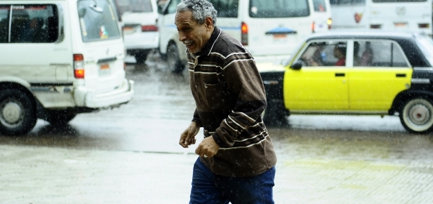 تساقط الأمطار في الإسكندرية