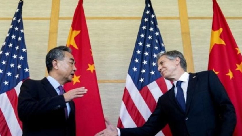 وزير الخارجية الأمريكي ونظيرة الصيني
