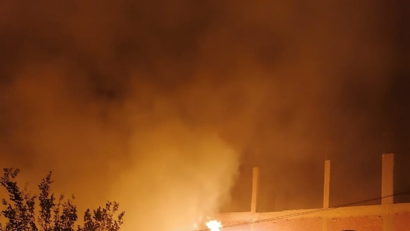 إخماد حريق 8 عشش دون خسائر بشرية بإحدى قرى بني سويف