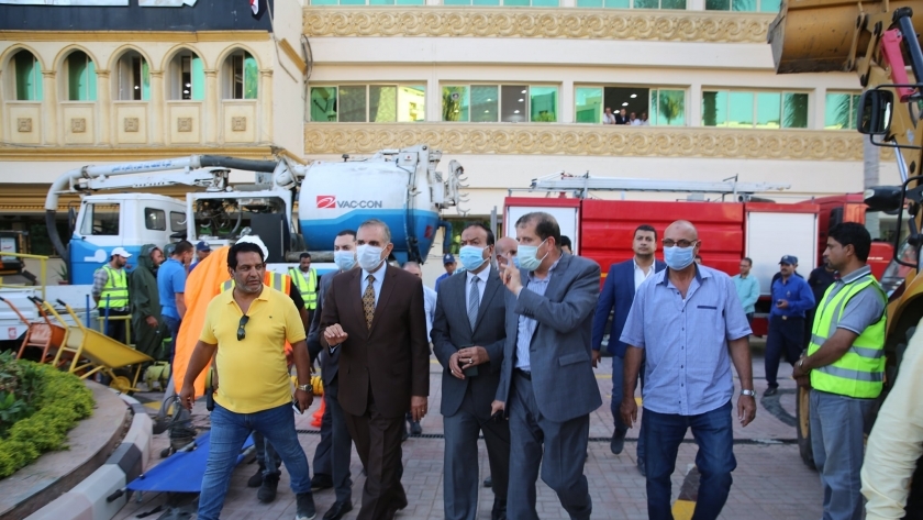 محافظ كفر الشيخ يشهد اصطفاف المعدات