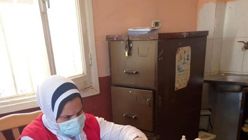 الكشف الطبي على الأمهات بكفر الشيخ