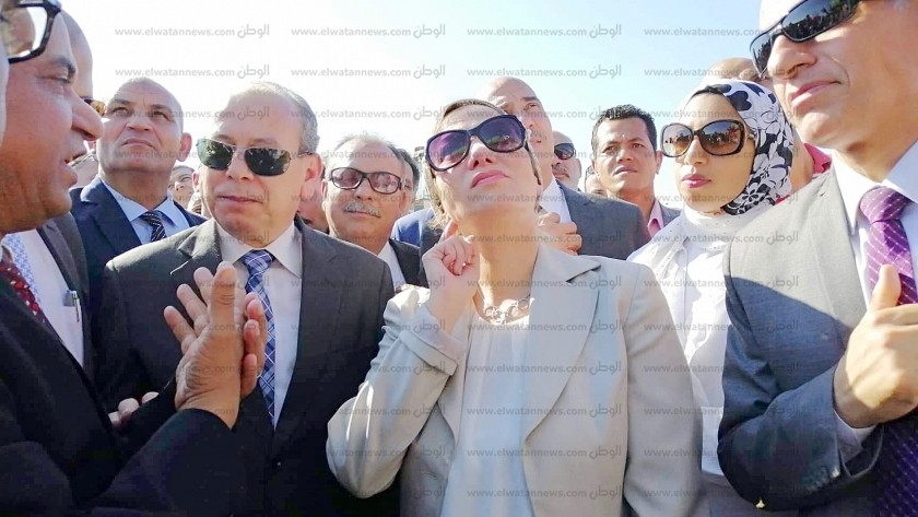 وزيرة البيئة تفتتح خط انتاج جديد بمصنع قمامة فى كفر الشيخ