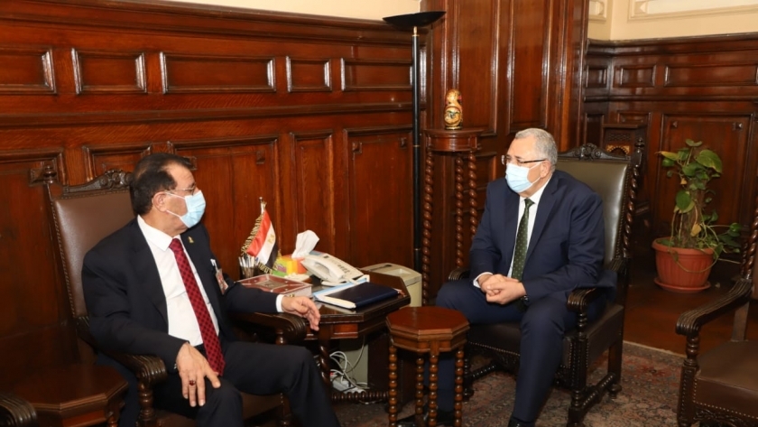 وزير الزراعة يبحث مع نظيره العراقي آفاق التعاون الزراعي بين البلدين