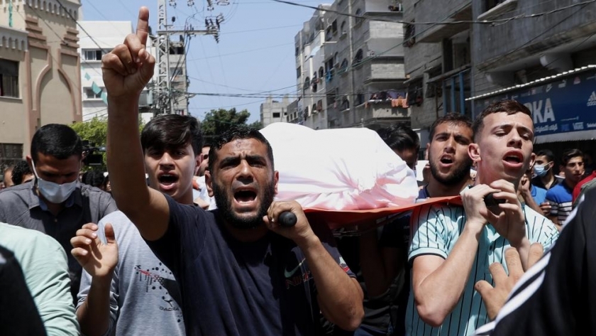 تشييع جنازة شهيد في قطاع غزة بعد غارات الاحتلال الإسرائيلي على القطاع