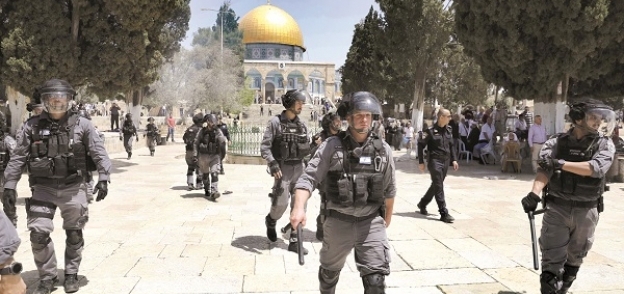 الاحتلال الإسرائيلي يقنحم المسجد الأقصى