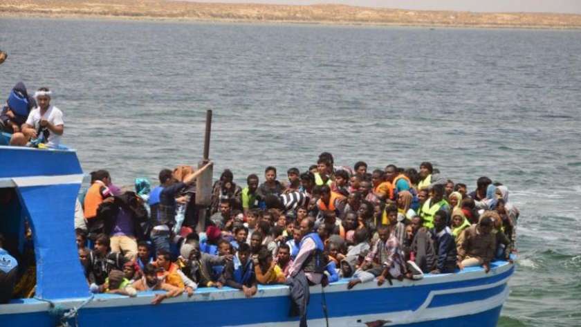 قارب يحمل مهارجين قبالة سواحل تونس
