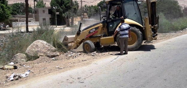 رفع 95 طن مخلفات صلبة بمدينة ساقلته بسوهاج